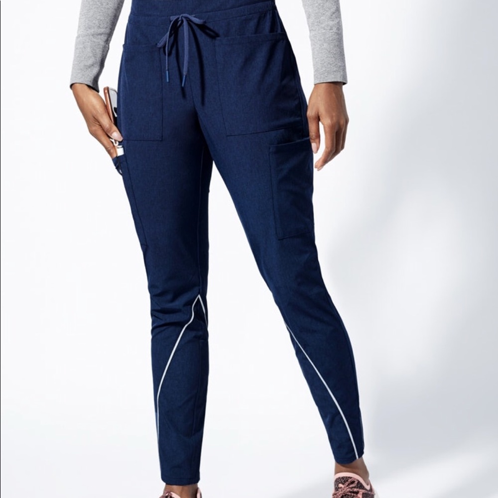XS Jaanuu scrub pants